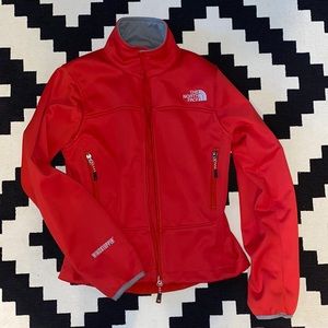 COPY - Woman’s north face jacket